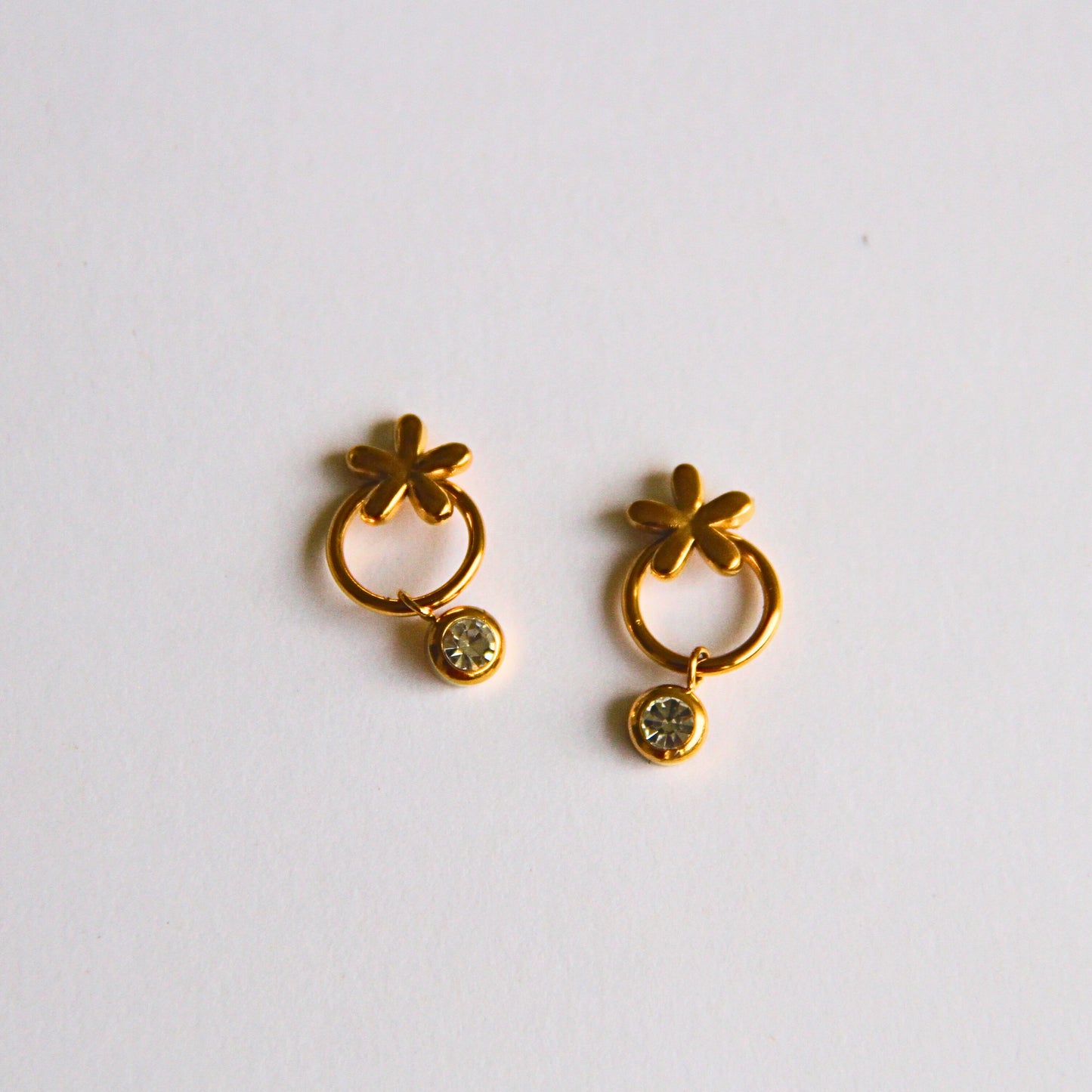 Simple Flower Charm Gold Earrings