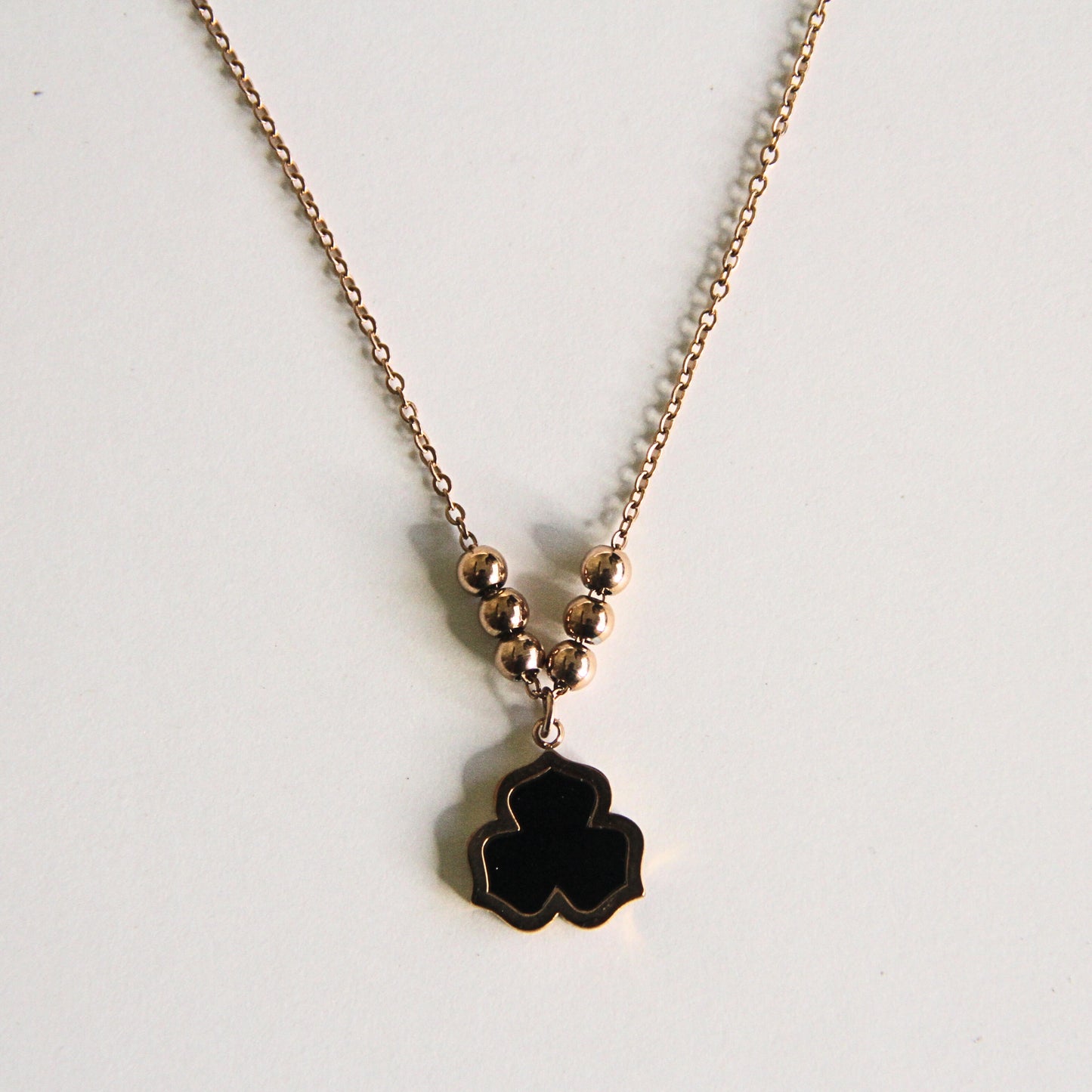 Minimalist Clover Design Pendant Necklace with Beaded Detail