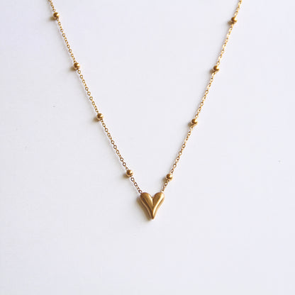Minimalist Gold Tone Chain with Sculpted Heart Pendant