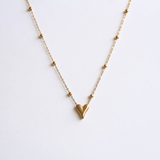 Minimalist Gold Tone Chain with Sculpted Heart Pendant