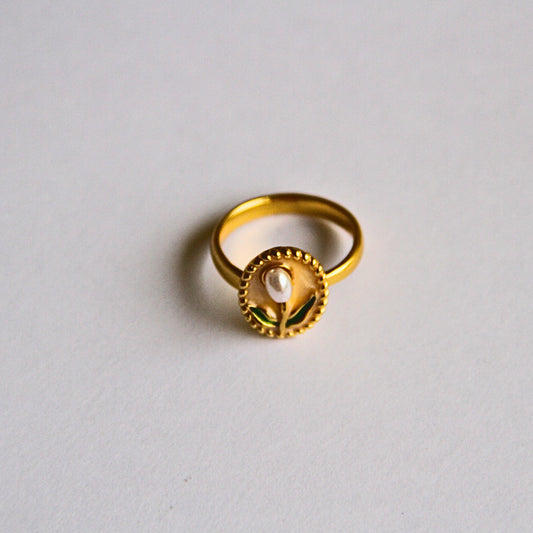 Tulip Bloom Ring – Gold Plated Floral Design with Pearl size 19