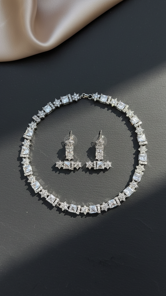 Silver single-Layered AD Necklace Set – Silver Polish