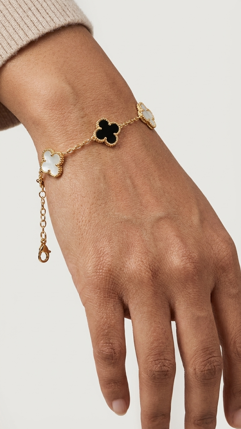 Black & White Clover Chain Bracelet