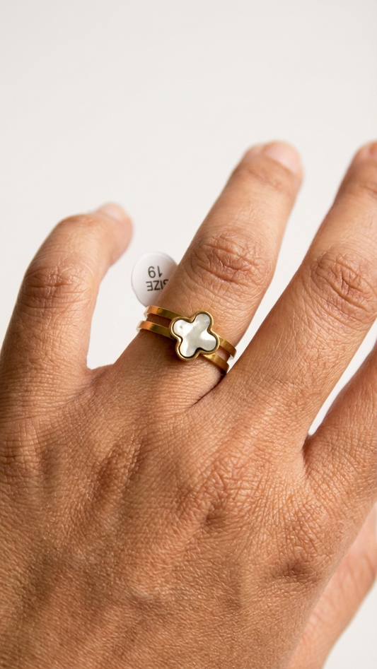 Four-Leaf Clover Ring – Elegant Gold Plated Jewellery size 19
