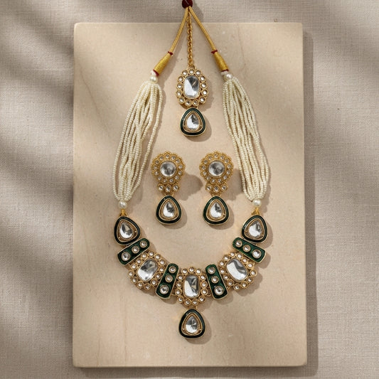 Statement Kundan & Pearl Choker Set (neckpiece, earring, maang tikka) – NainNaksh Edit