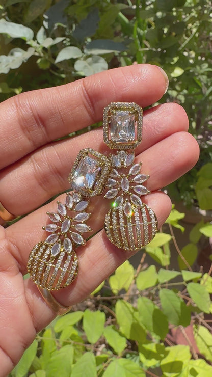 Vintage Globe Marquise AD Necklace Set - Antique Gold Polish