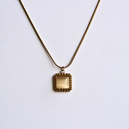 Vintage-Inspired Gold Tone & Luminous Square Pendant Necklace