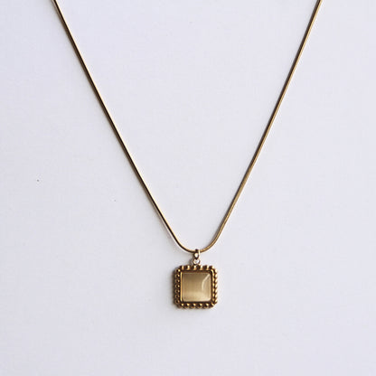 Vintage-Inspired Gold Tone & Luminous Square Pendant Necklace