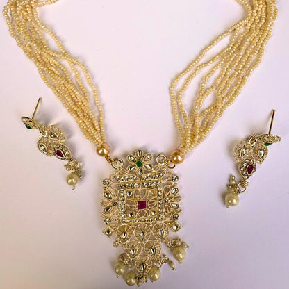 Traditional Kundan Pendant Set with Earrings – NainNaksh Edit